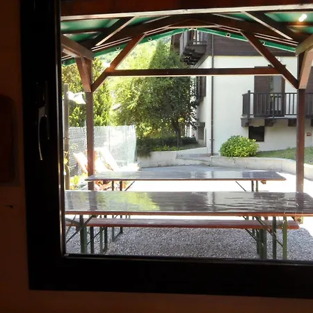 Scuderia Club House アパート